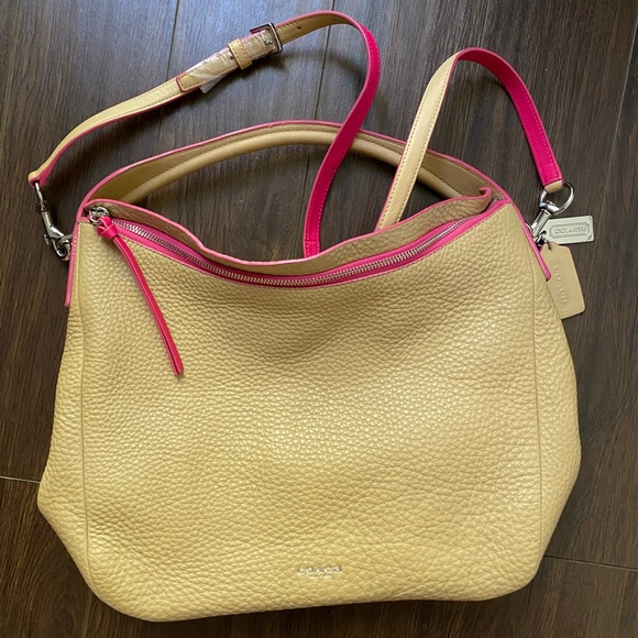 COACH NWOT Bleecker Sullivan edgepaint hobo. Soft pebble leather. - Picture 2 of 8